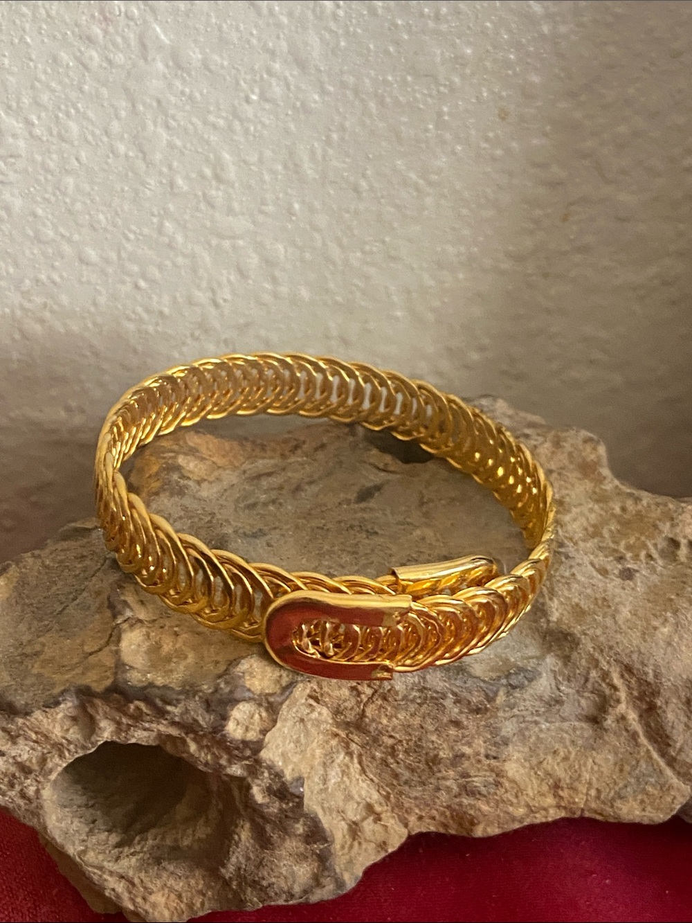 5/$10❤️❤️❤️ NEW Gold Tone Zinc Alloy Braided Flexible Link Bracelet